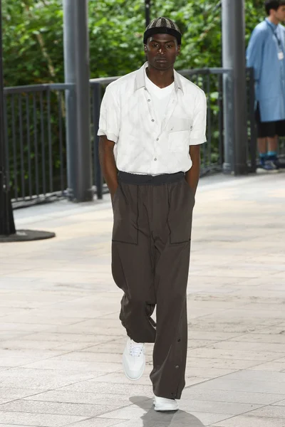 Look 6